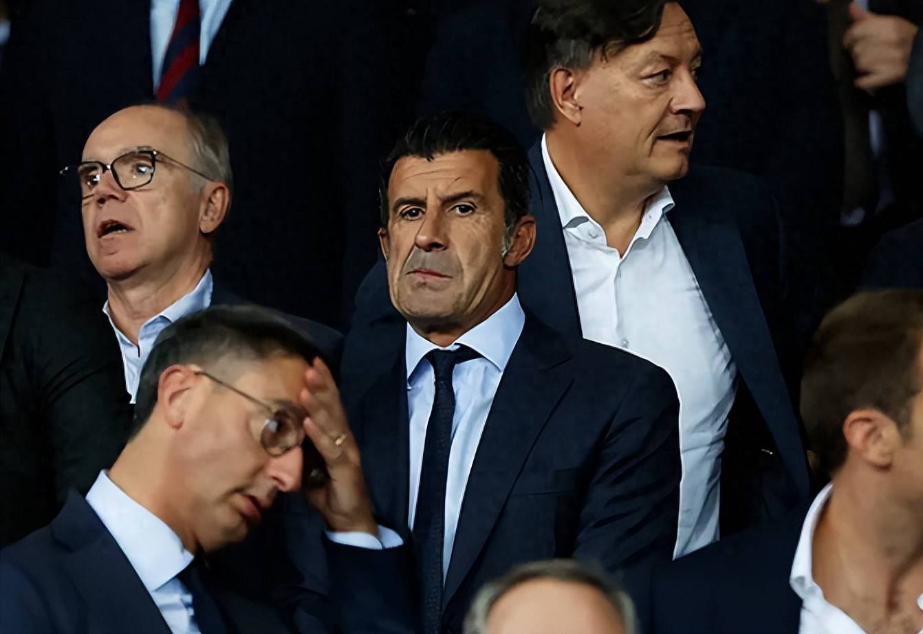 关于皇家马德里训练开放日,国际比赛日主帅复盘引欢呼,法甲在即,轮换策略成焦点的信息 关于皇家马德里训练开放日,国际比赛日主帅复盘引欢呼,法甲在即,轮换策略成焦点的信息