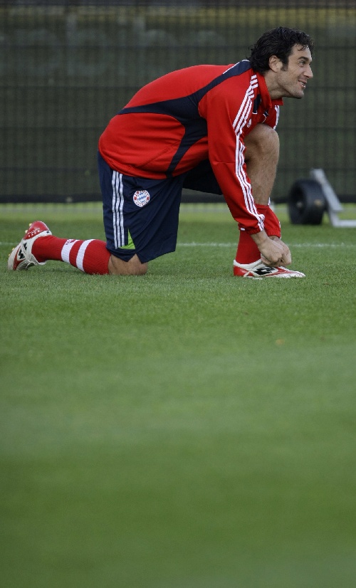 关键时刻体能课后;拜仁慕尼黑队长鼓劲备战中超;底气十足;更衣室氛围转暖 关键时刻体能课后;拜仁慕尼黑队长鼓劲备战中超;底气十足;更衣室氛围转暖