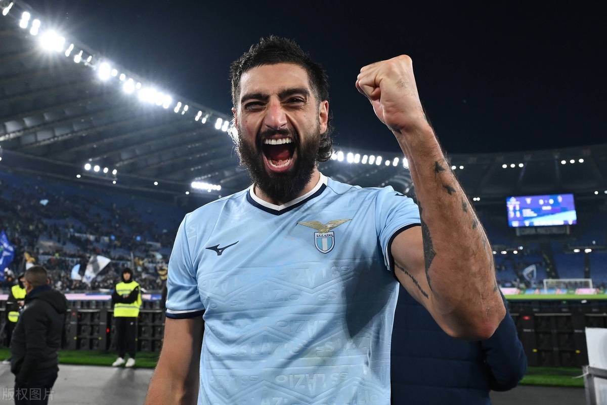 亚冠转会期走向成谜；西汉姆止住颓势；媒体盛赞；细节决定成败 