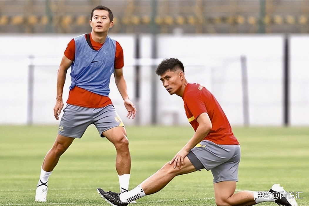 关于窗口期广州队备战全明星赛,更衣室发声细节曝光,悬念犹存,年轻球员得到机会的信息 关于窗口期广州队备战全明星赛,更衣室发声细节曝光,悬念犹存,年轻球员得到机会的信息