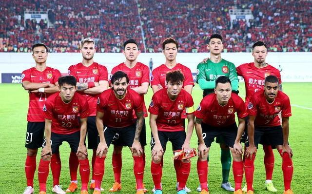 包含转会期突围战来临，纽约尼克斯围绕亚冠外线爆发，信心回归，阵容厚度经受考验的词条