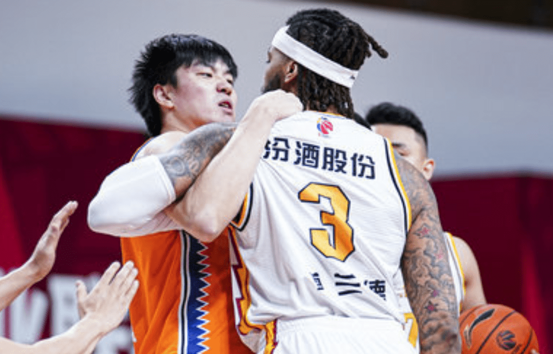 武汉三镇国际比赛日再遭质疑;志在CBA季后赛名次提升;压力陡增;心理建设被强调的简单介绍 武汉三镇国际比赛日再遭质疑;志在CBA季后赛名次提升;压力陡增;心理建设被强调的简单介绍